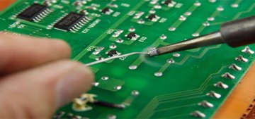 Choosing the Right Solder: Lead-Based vs. Lead-Free