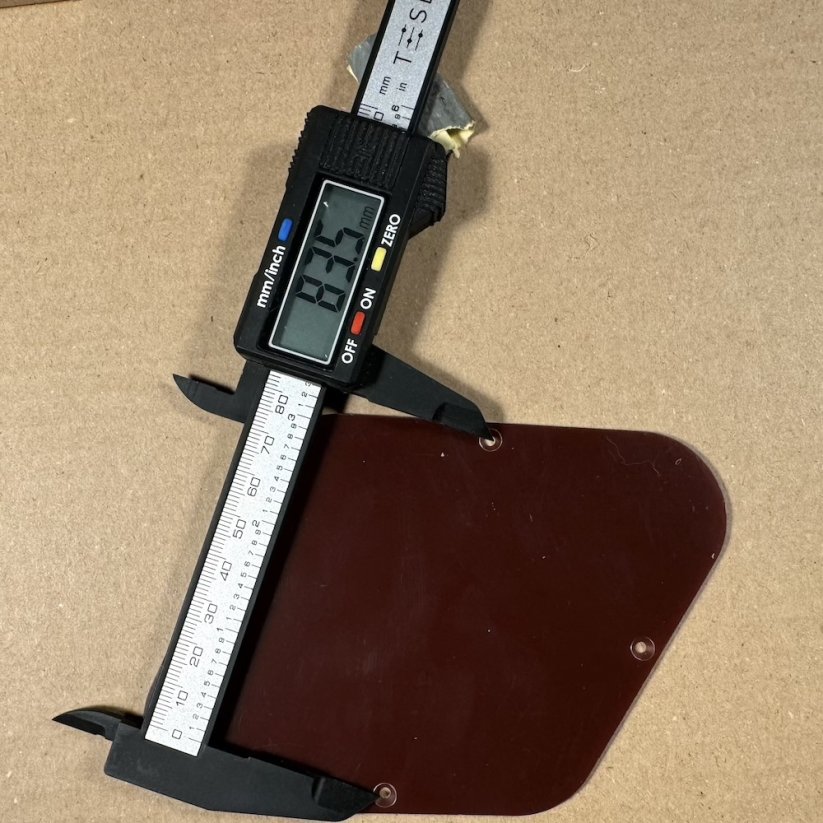 Hosco LP-102BR Kryt na gitaru Les Paul hnedý, užší 90mm